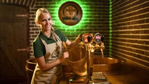 beer-spa-beerland-frantiskovy-lazne-preparation-of-beer-bath