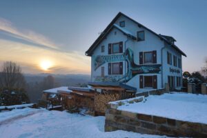 budova-a-exterier-4-1536x1026-1