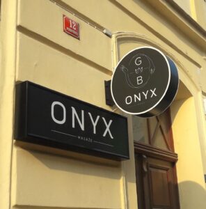 maserske-studio-onyx-f08